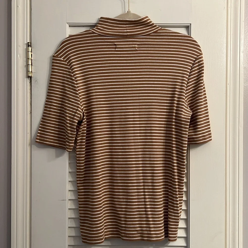 Loft Tan and White Mock Neck stop - Picture 3 of 3